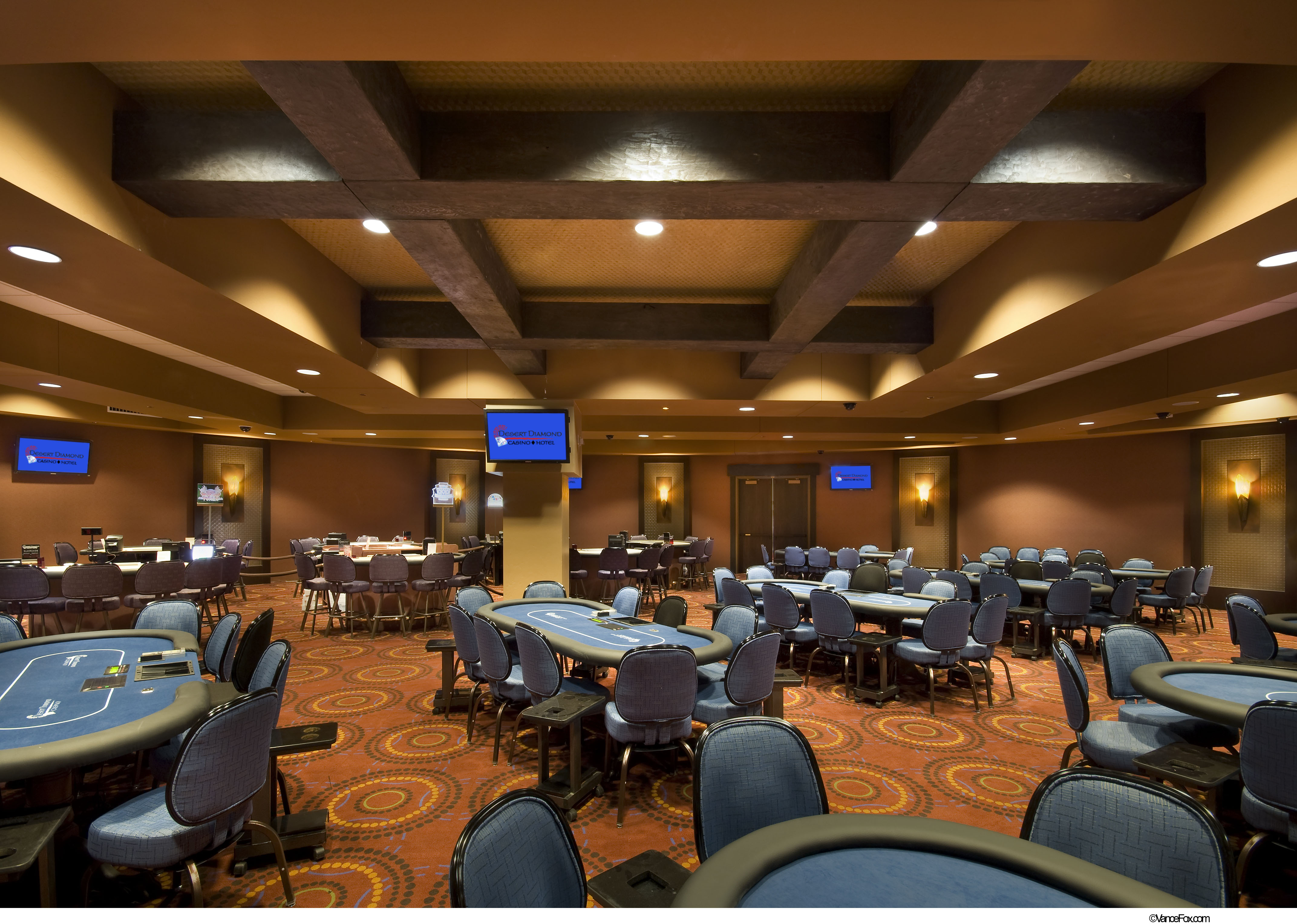 gun lake casino poker room